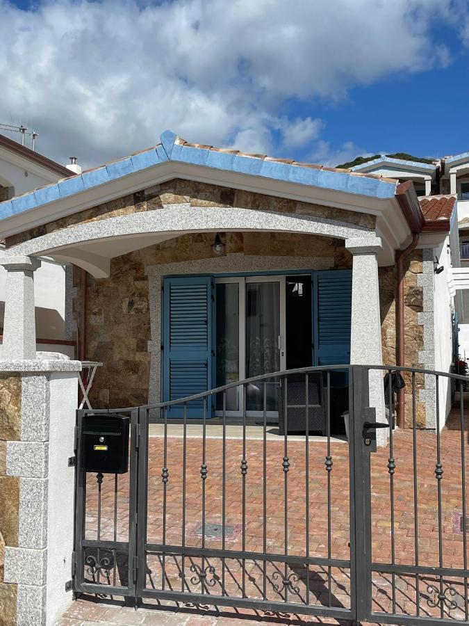 La Perla Del Mare 2 Bed & Breakfast La Caletta Dış mekan fotoğraf