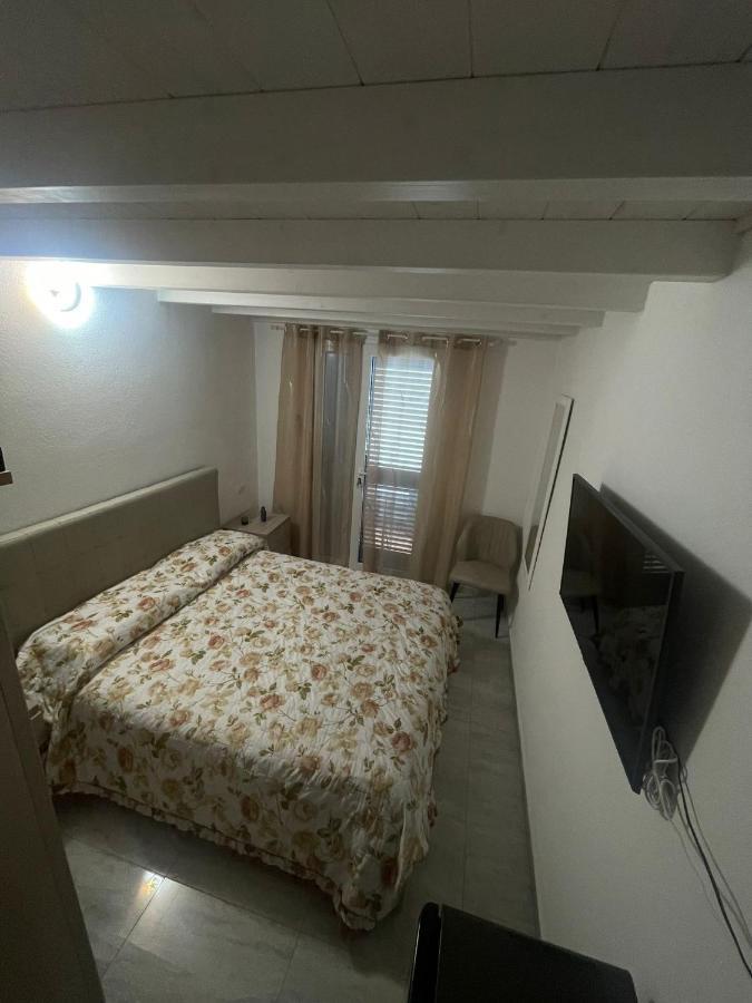 La Perla Del Mare 2 Bed & Breakfast La Caletta Dış mekan fotoğraf