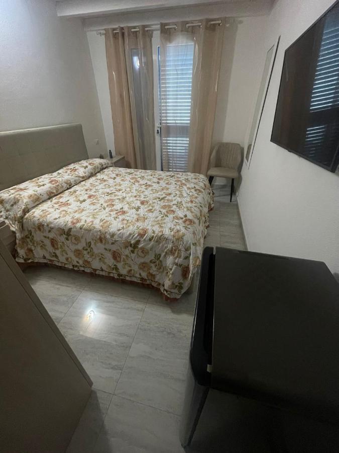 La Perla Del Mare 2 Bed & Breakfast La Caletta Dış mekan fotoğraf