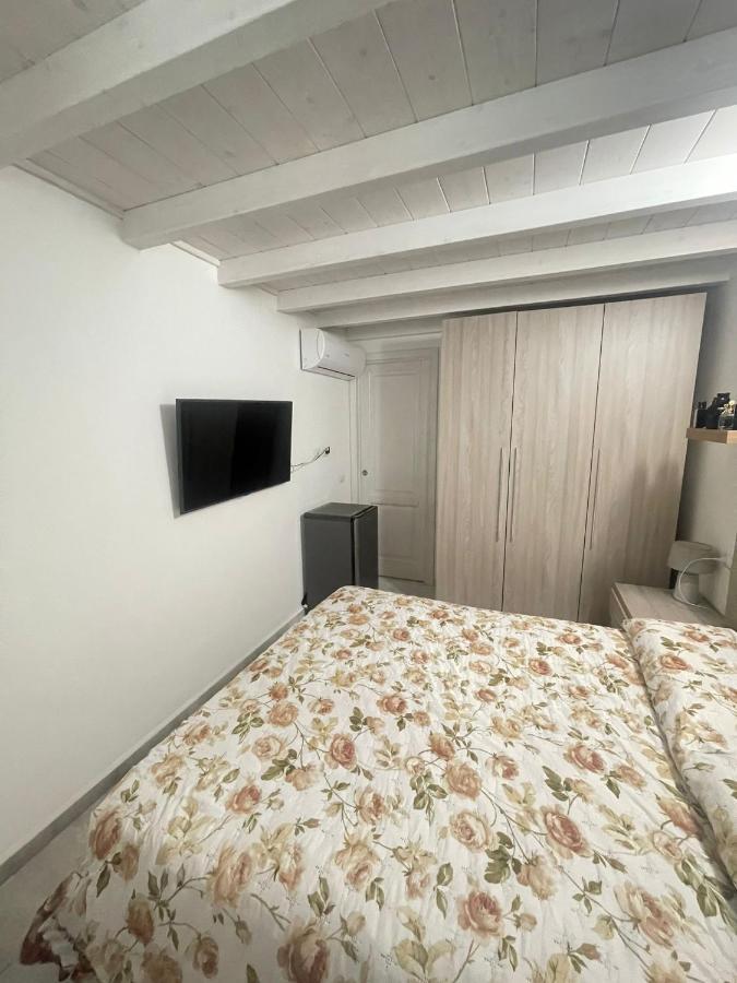 La Perla Del Mare 2 Bed & Breakfast La Caletta Dış mekan fotoğraf