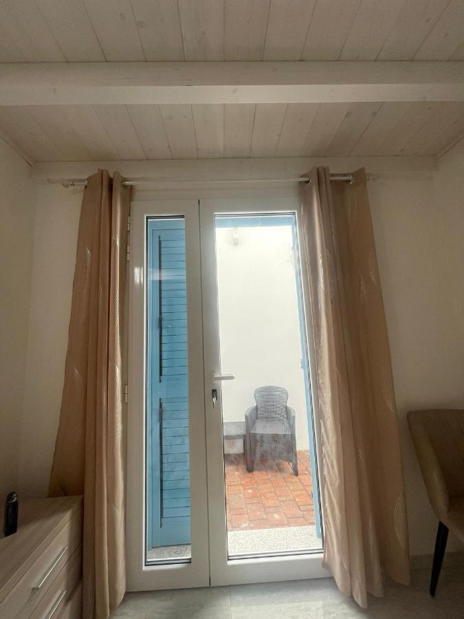 La Perla Del Mare 2 Bed & Breakfast La Caletta Dış mekan fotoğraf