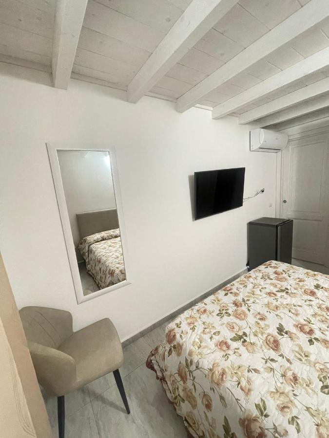 La Perla Del Mare 2 Bed & Breakfast La Caletta Dış mekan fotoğraf